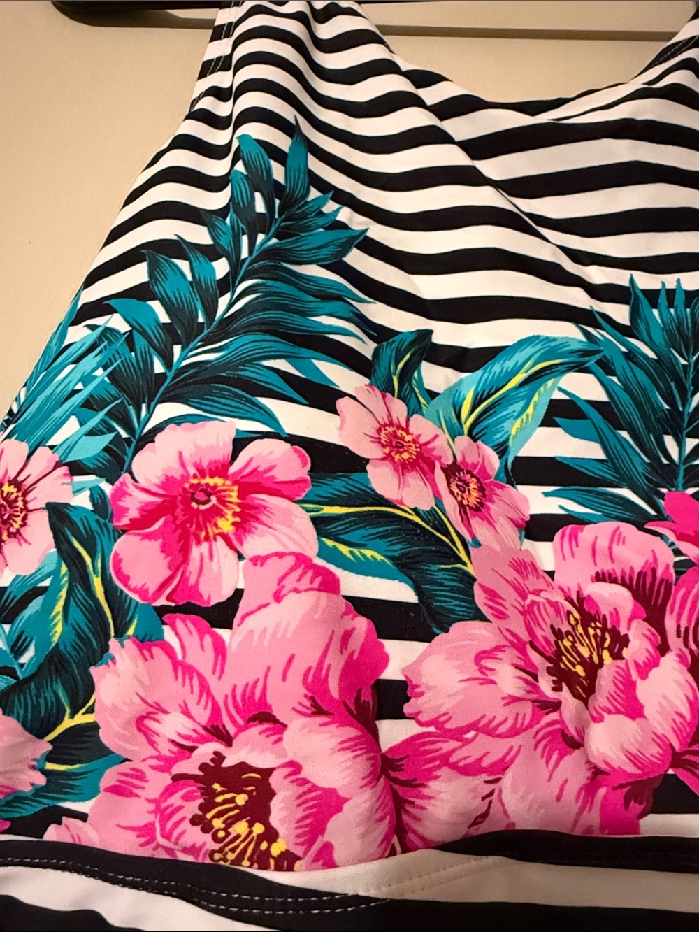 torrid Black & Pink Striped Floral Swim Crop Top - Picture 2 of 8